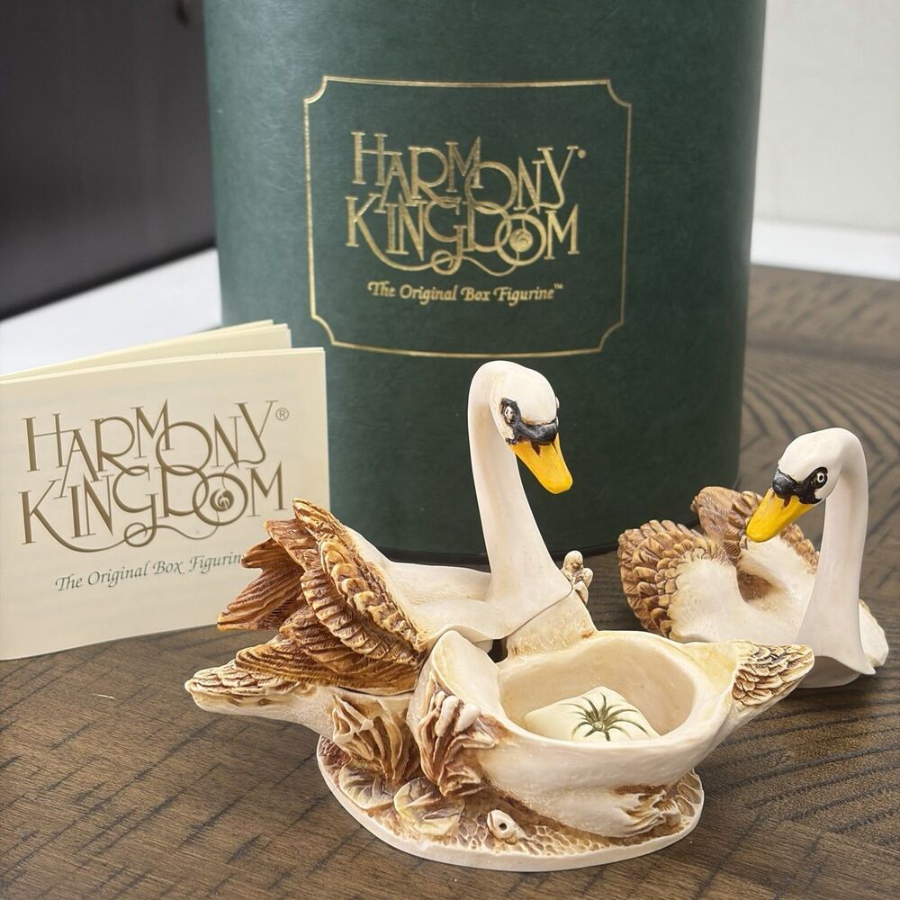 Harmony Kingdom Pillow Talk Swan Trinket Box Treasure Jests Original Box England